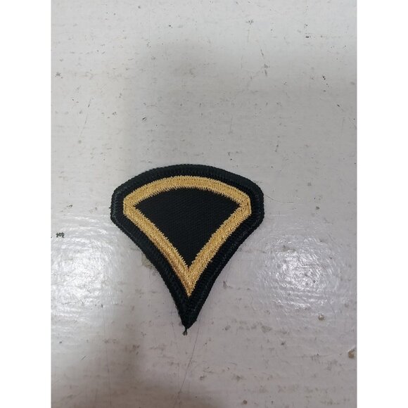 Collectible Military US Army Private First Class E3 Rank Insignia Chevron 2" - Picture 1 of 4